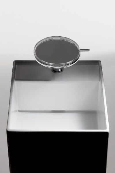 LAUFEN KARTELL KOLON AYAKLI LAVABO MONOBLOK PARLAK SIYAH 3 DELIKLI 375x435 MM H8113310201581