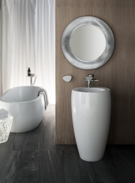 LAUFEN ALESSI ONE KOLON AYAKLI LAVABO MONOBLOK 530x530 MM  H8119724001041