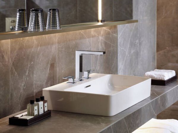HANSGROHE METROPOL 3-DELIKLI LAVABO BATARYASI 160MM BAS-AC GIDER SETI KROM 74515000