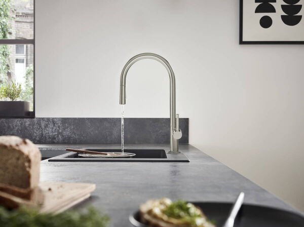 HANSGROHE TALIS M54 EVIYE BATARYASI TEK KOLLU 210, SURGULU SPREY, 2 JET KROM 72800000