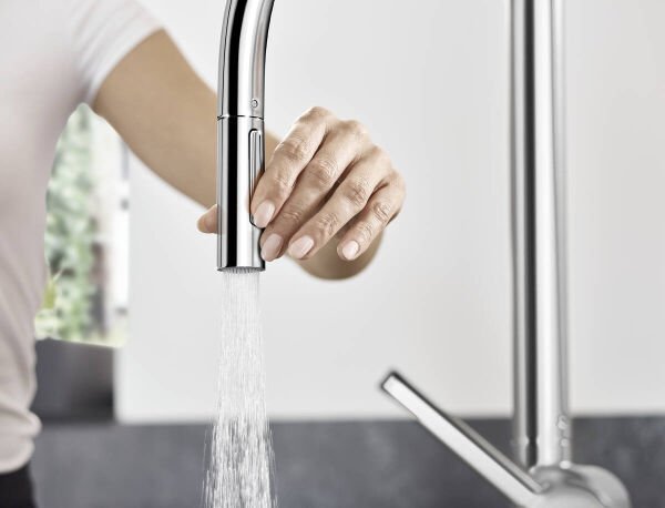 HANSGROHE TALIS M54 EVIYE BATARYASI TEK KOLLU 210, SURGULU SPREY, 2 JET KROM 72800000